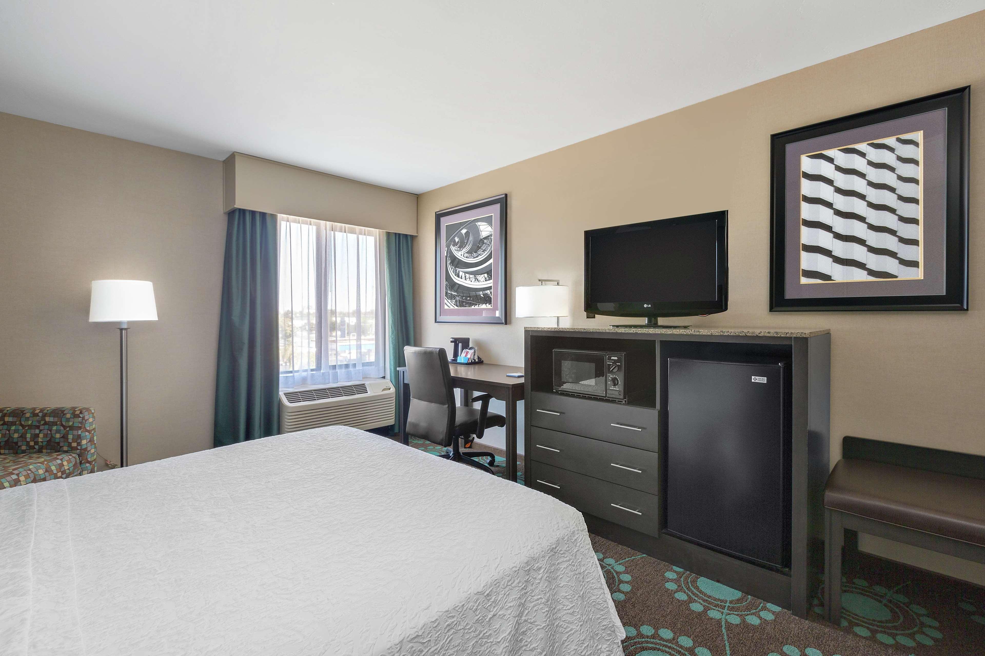 Spark By Hilton Bakersfield Central Екстериор снимка