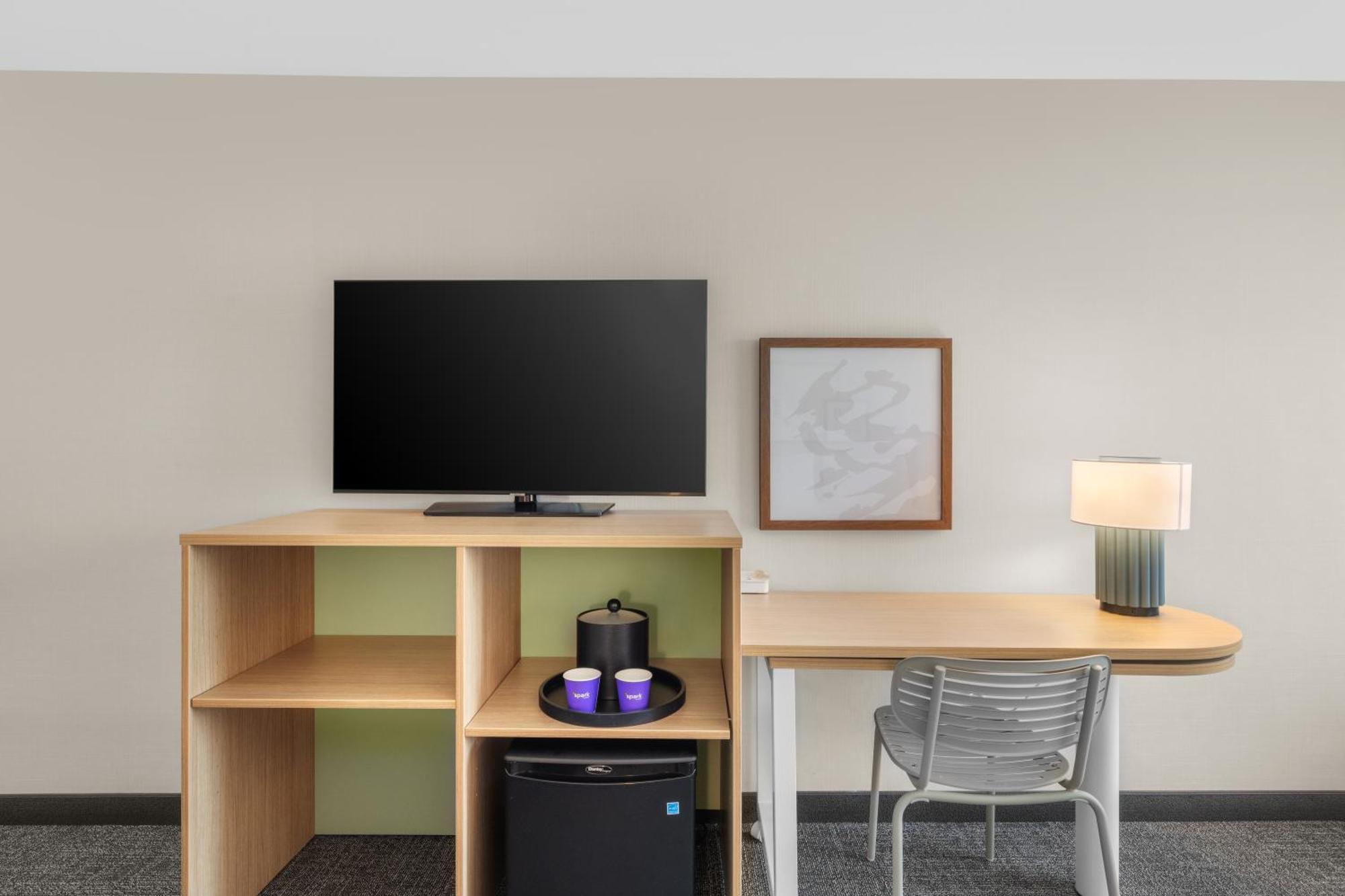Spark By Hilton Bakersfield Central Стая снимка